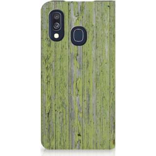 👉 Standcase donkergroen Samsung Galaxy A40 Hoesje Design Green Wood 8720091635197