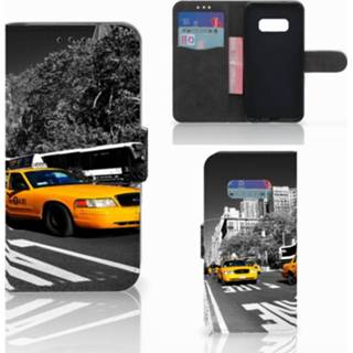 👉 Flip cover Huawei Mate 10 Lite New York Taxi 8718894711477