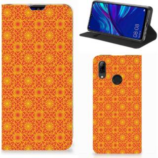 👉 Oranje Huawei P Smart (2019) Hoesje met Magneet Batik 8720091105423