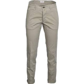 👉 Male beige Chino