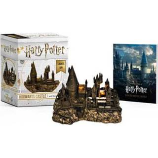 👉 Harry Potter Hogwarts Castle and Sticker Book 9780762464401