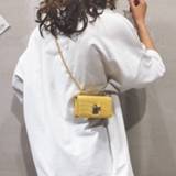 👉 Handtas PU leather vrouwen Stone pattern Mini Flip Square bag 2019 Summer New Quality Women's Designer Handbag Lock Chain Shoulder Messenger