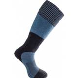 👉 Sock uniseks blauw zwart Woolpower - Socks Skilled Knee High 400 Wandelsokken maat 45-48, zwart/blauw 7317430037548