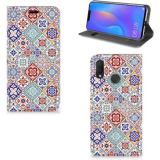 Huawei P Smart Plus Standcase Tiles Color