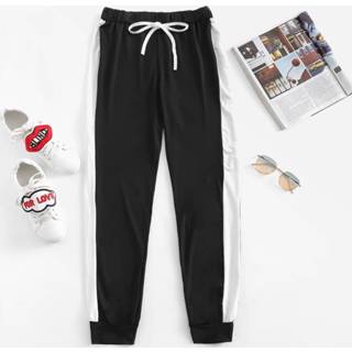 👉 Joggingbroek zwart met zijstrepen