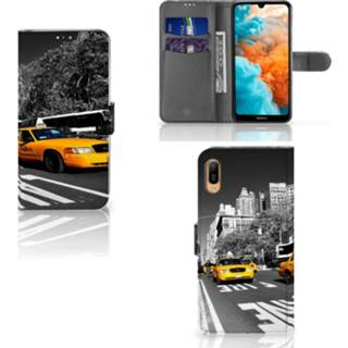 👉 Flipcover Huawei Y6 (2019) Flip Cover New York Taxi 8720091511255