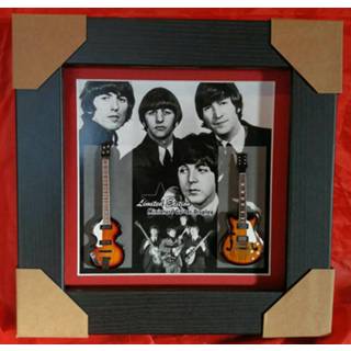 👉 Miniatuur Twee Gitaren van de Beatles