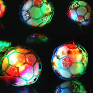 👉 Kerstcadeau kinderen LED Licht Springen Bal Kids Crazy Muziek Voetbal/stuiterbal/dans bal/voetbal Grappig Speelgoed 8720035504008
