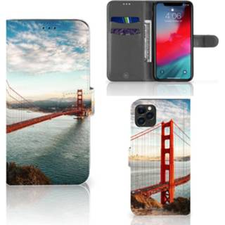 👉 Flipcover Apple iPhone 11 Pro Max Flip Cover Golden Gate Bridge 8720091710290