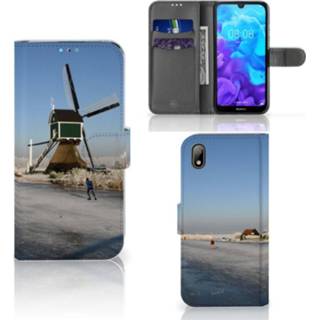 👉 Flipcover Huawei Y5 (2019) Flip Cover Schaatsers 8720091516663