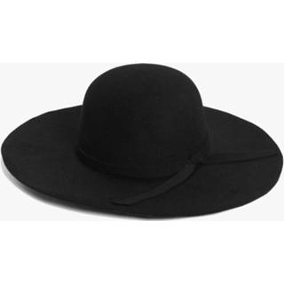 👉 Ribbon Trim Floppy Hat