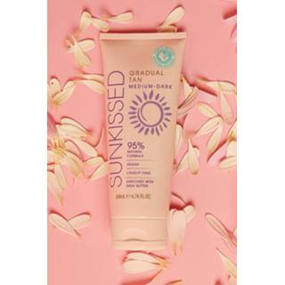 👉 Sunkissed Vegan Gradual Tan Medium Dark 200ml, Cream