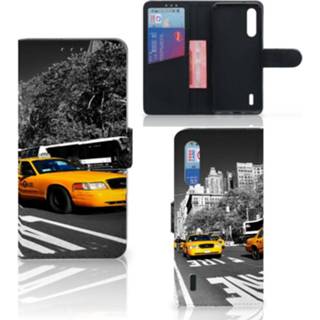 👉 Flipcover Xiaomi Mi 9 Lite Flip Cover New York Taxi 8720215964691