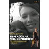 👉 Rugzak Een vol condooms. stories van bimbo in de bush, Schulte, Meike, Paperback 9789049998356