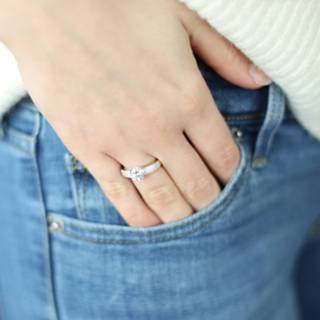 👉 Zilveren ring met zirkonia