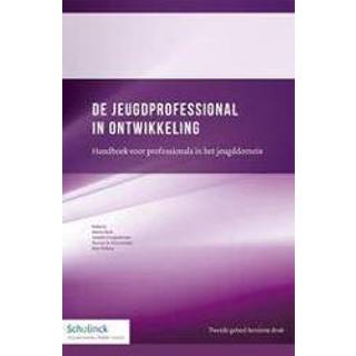 👉 Handboek De jeugdprofessional in ontwikkeling. voor professionals het jeugddomein, Paperback 9789013135862