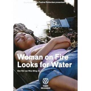 👉 Nederlands Hui Yee Gan vrouwen Woman On Fire Looks For Water 8717903483718