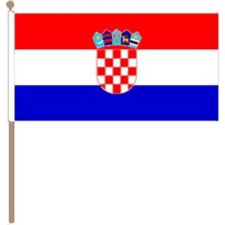 👉 Zwaaivlag stof active Kroatie 15x22,5cm | 7435127452440