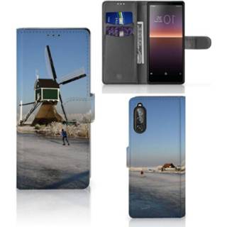 👉 Flipcover Sony Xperia 10 II Flip Cover Schaatsers 8720215313376