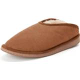 👉 Pantoffels bruin Lammy pantoffels, model Fatima Kitzpichler 9120057868208