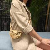 👉 Messenger bag vrouwen Half Moon Bamboo Beach Women 2020 Summer Wooden Beaded Chains Mini Shoulder Ladies Casual Semicircle Straw