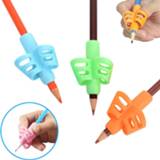 Pencil silicone kinderen 2Pcs Random Finger Pen Holder Help Learn Hold Grip Writing Tool For Kids Children Pencils Watercolor Holders