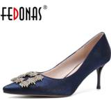 👉 Shoe vrouwen FEDONAS Metal Decoration Appliques Spring Summer New Women Pumps Elegant Fashion Wedding Casual Pointed Toe Shallow Shoes Woman