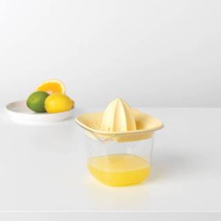 Citruspers geel met maatbeker 0.5 tasty vanilla yellow 8710755122040