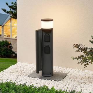 👉 Stopcontact grafiet drukgegoten aluminium warmwit Lucande Corban LED sokkellamp, deur +