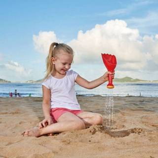 👉 Waterschepje zand rood kunststof One Size Hape zand- en waterschep 24 cm 6943478019492