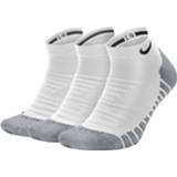 👉 Nike Everyday Max Cushion No-Show
