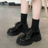 Sneakers vrouwen Women Chunky Hidden Heels Height Increasing Ladies Wedge Shoes High Top Autumn Platform M1093
