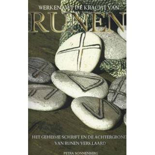 👉 Werken met de kracht van runen - Boek Petra Sonnenberg (9063789939)