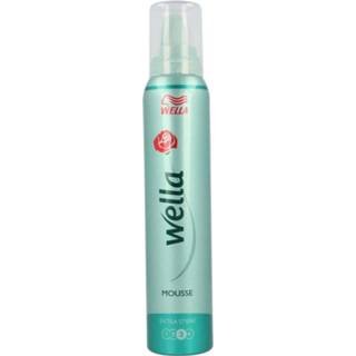 👉 Styling Wella Flex mousse extra strong hold 200 ml 4056800923175