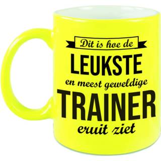 👉 Beker geel volwassenen Leukste en meest geweldige trainer cadeau mok / neon 330 ml