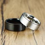 Spinner zwart wit steel 8MM Personalized Men's Top-Engraved Ring in Black and White Stainless Men Wedding Band Male Jewelry