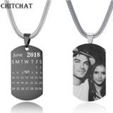 👉 Hanger steel mannen vrouwen Custom Photo Calendar Necklace For Man Woman Stainless Engravable ID Dog Tag Charm Pendant 60 cm Snake Chain