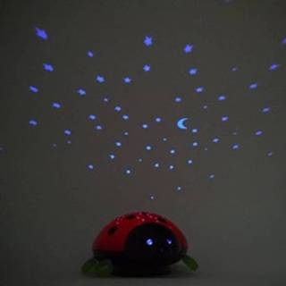 👉 Sterrenhemel rood met het LED-nachtlicht Beetlestar