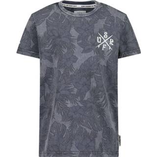 👉 T-shirt