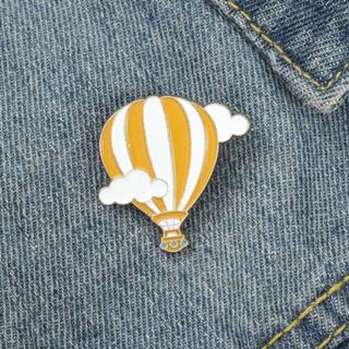 Broche metaal veel kleurig met hete luchtballon