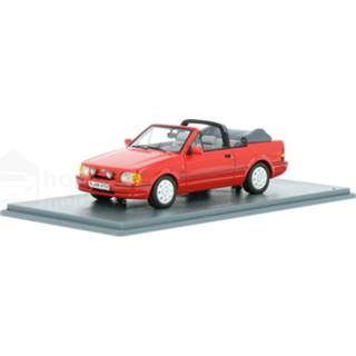 👉 Modelauto Ford Escort XR3i Cabriolet - schaal 1:43 874250449557