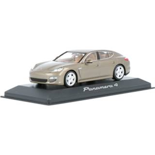 👉 Modelauto Porsche Panamera 4 - schaal 1:43