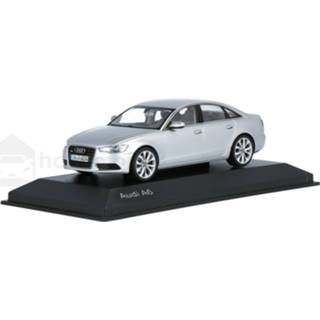 👉 Modelauto schuco Ice Silver Die-Cast Audi A6 - schaal 1:43 2150000550994