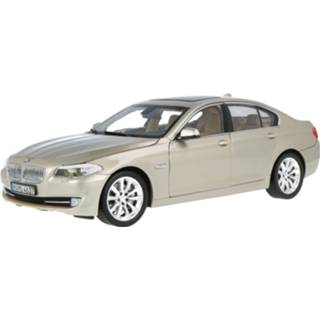 👉 Modelauto GTAuto's beige metallic Die-Cast BMW 535i (F10) - schaal 1:18 4891761110017