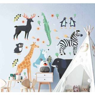 👉 Muursticker nederlands baby's Babykamer muurstickers Vrolijke dieren in een park