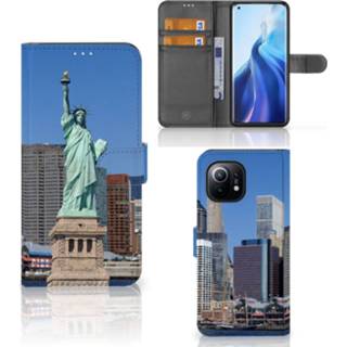 👉 Flipcover Xiaomi Mi 11 Flip Cover Vrijheidsbeeld 8720215710373