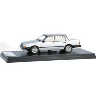 👉 Modelauto Premium X zilver Die-Cast Volvo 740 Turbo - schaal 1:43 9580015703833