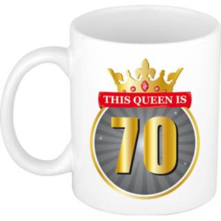👉 Beker roze wit This queen is 70 verjaardag cadeau mok / jaar