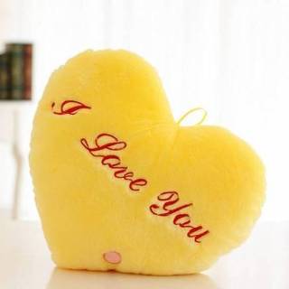 👉 Pluche kussen geel active Hartvormig Engels Letterpatroon Gloeiend Licht Speelgoed (Geel)