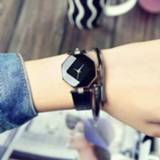 👉 Quartz horloge zwart leather active vrouwen Gem Cut Geometry Crystal Fashion voor dames (zwart)